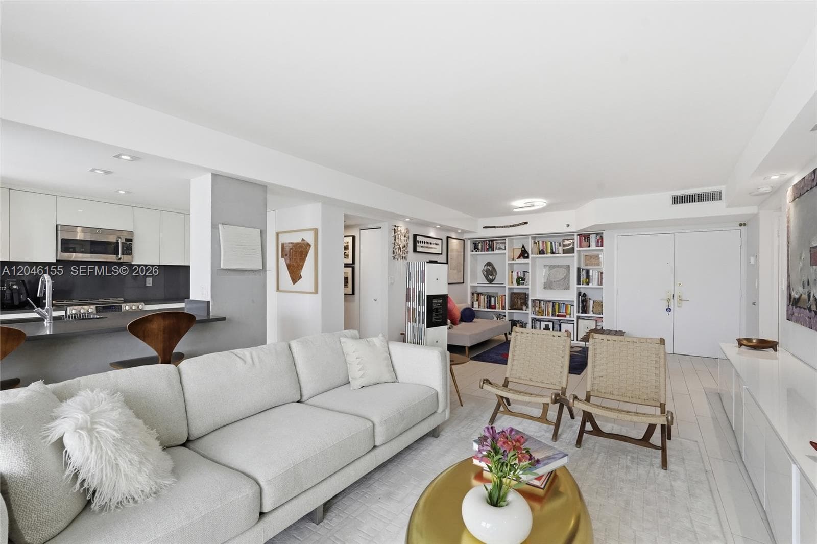 9 Island Ave 705 photo 7
