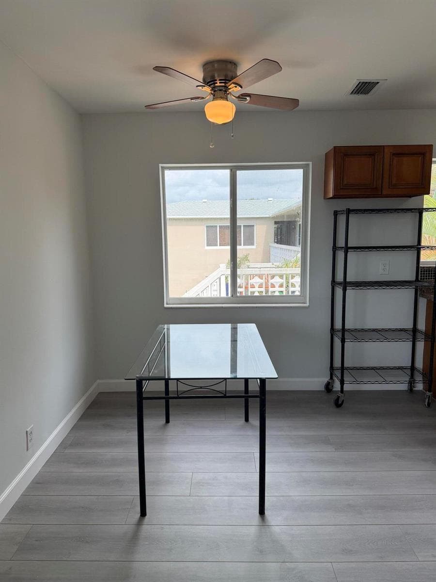 510 SW 15th Street 204 photo 4