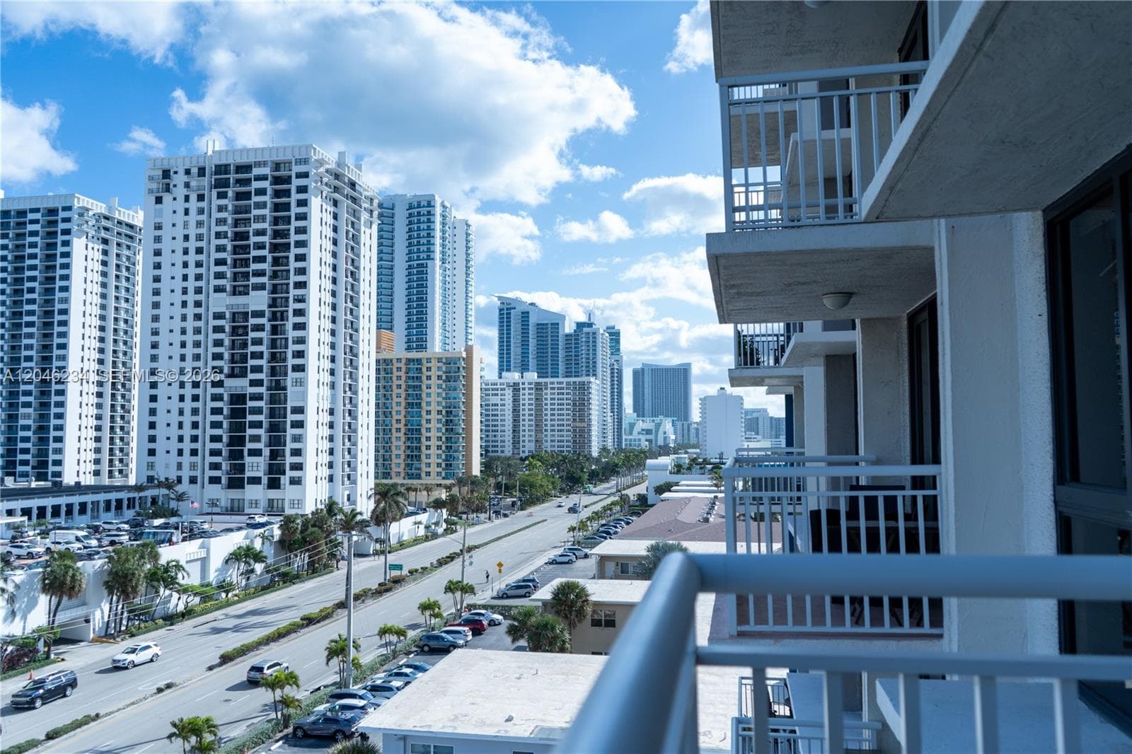 1600 S Ocean Dr 8I photo 2