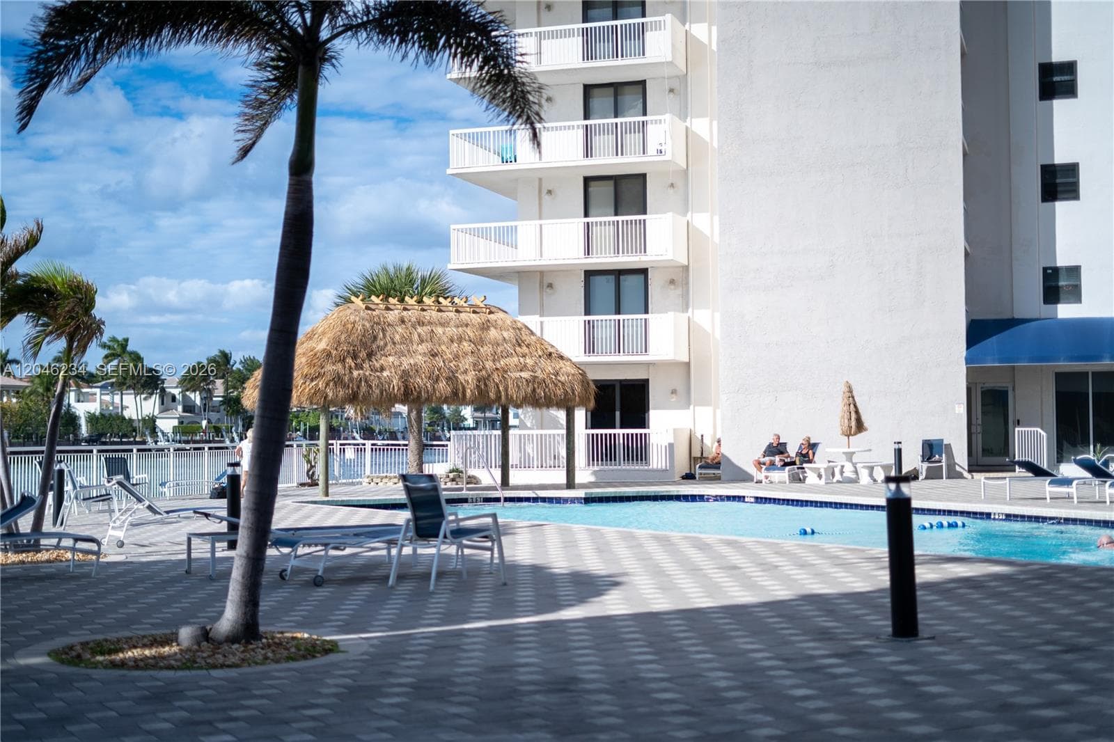 1600 S Ocean Dr 8I photo 24