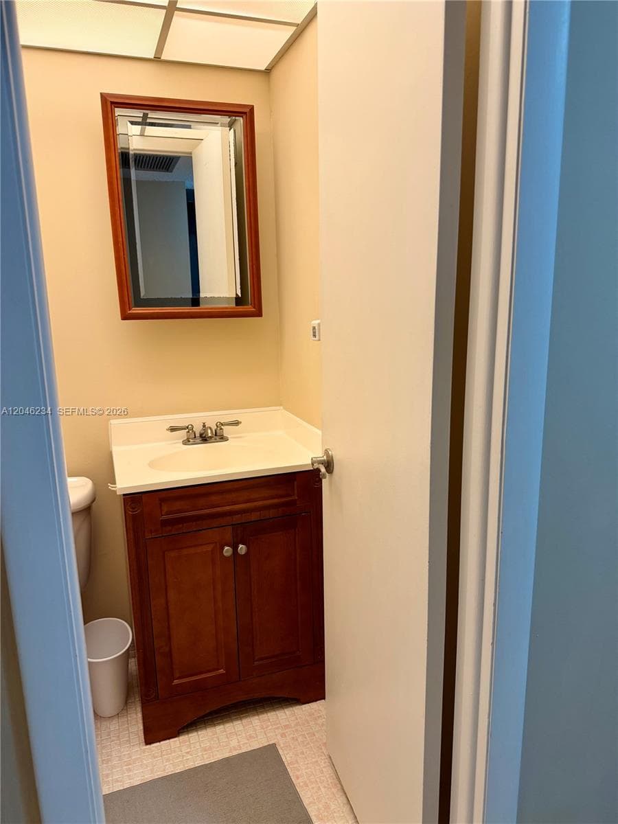 1600 S Ocean Dr 8I photo 11