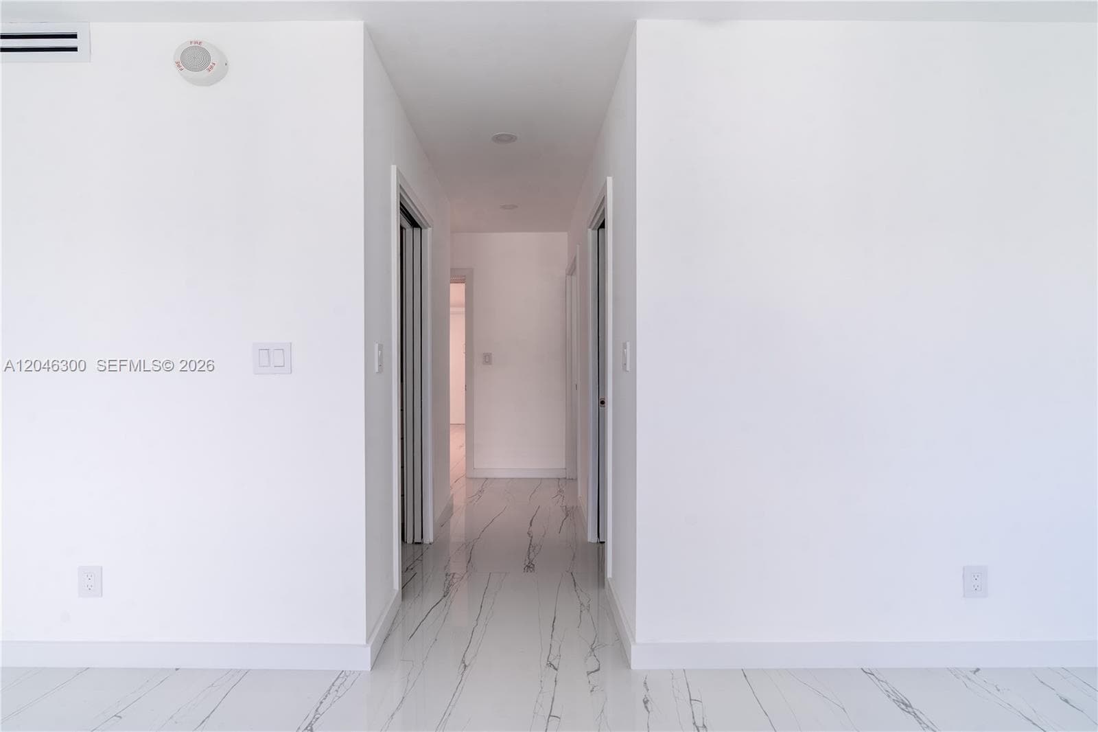 19380 Collins Ave 1105 photo 25