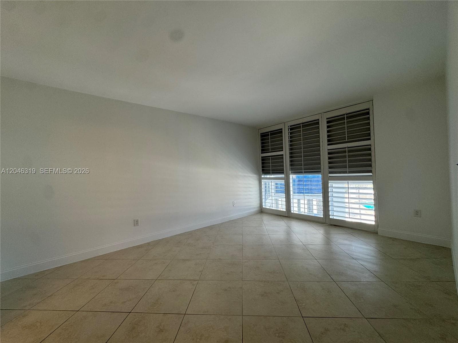 10275 Collins Ave 318 photo 19