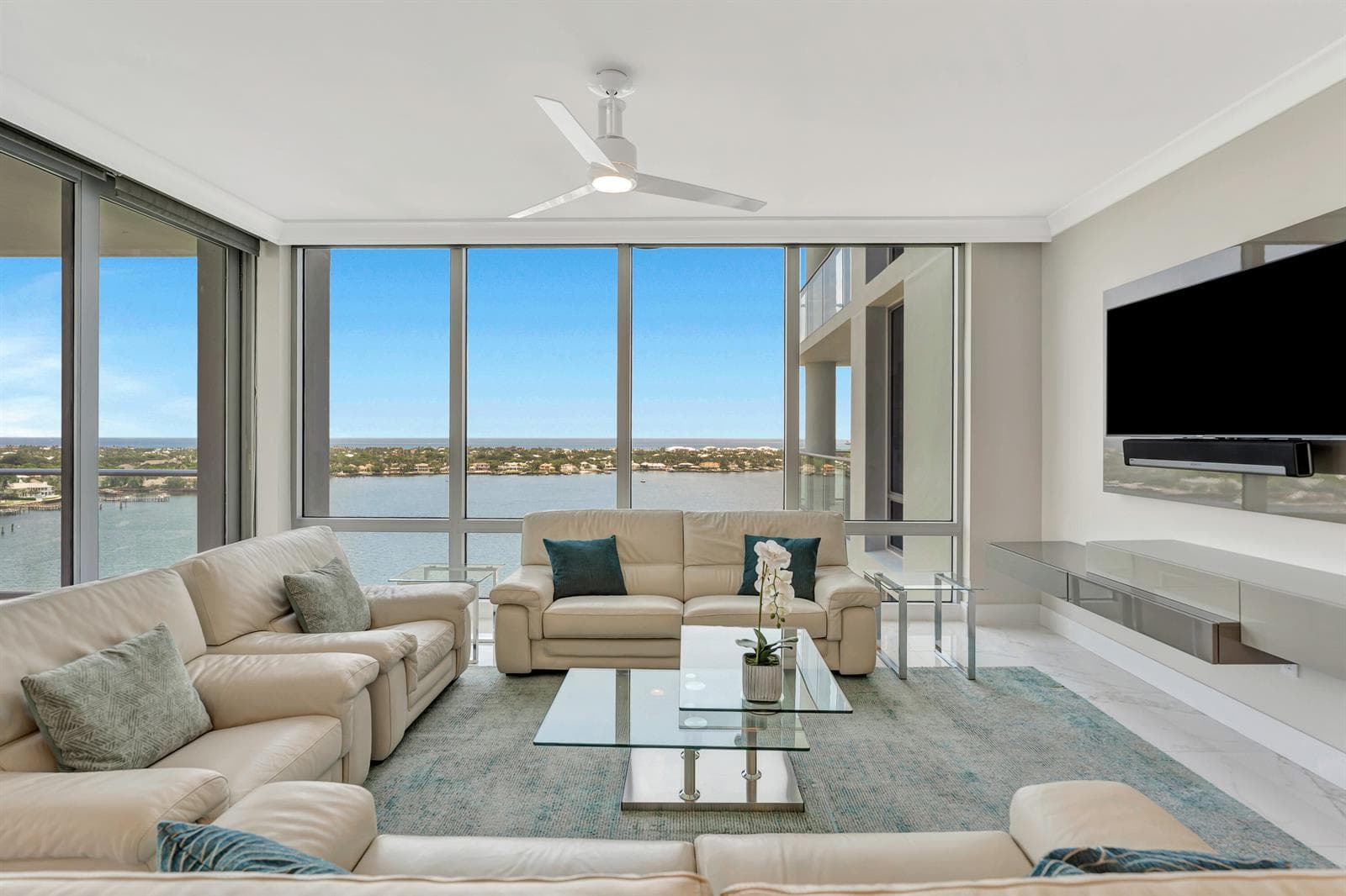 1 Water Club Way 1701 photo 10