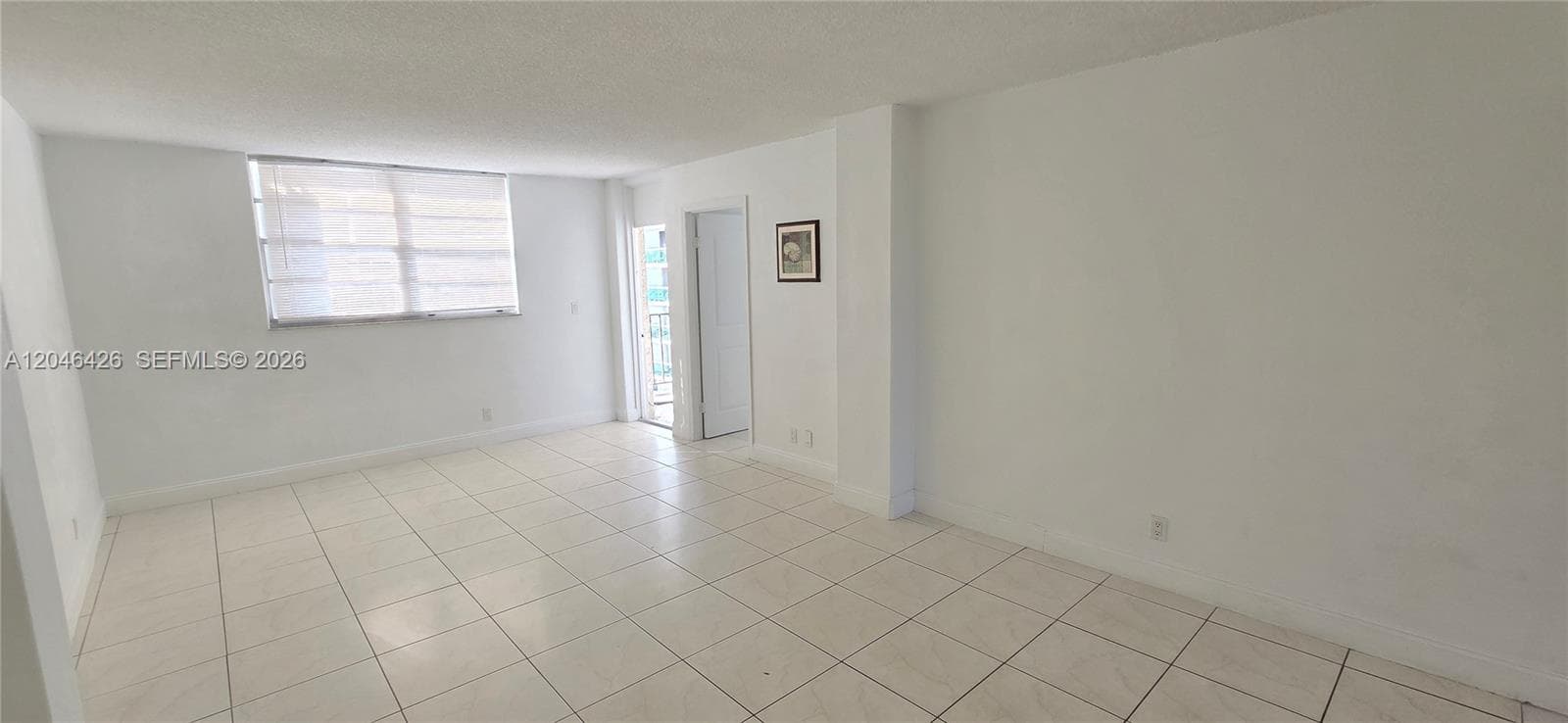 2903 NE 163rd St 404 photo 5
