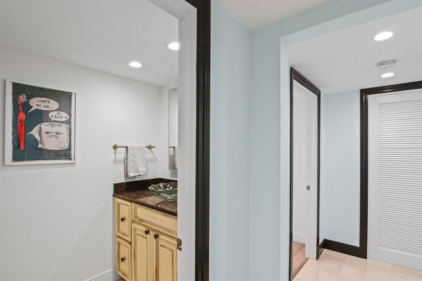 100 Lakeshore Drive 458 photo 19