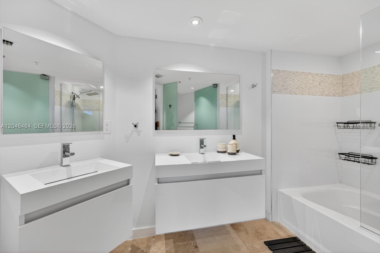 2080 S Ocean Dr 1711 photo 18