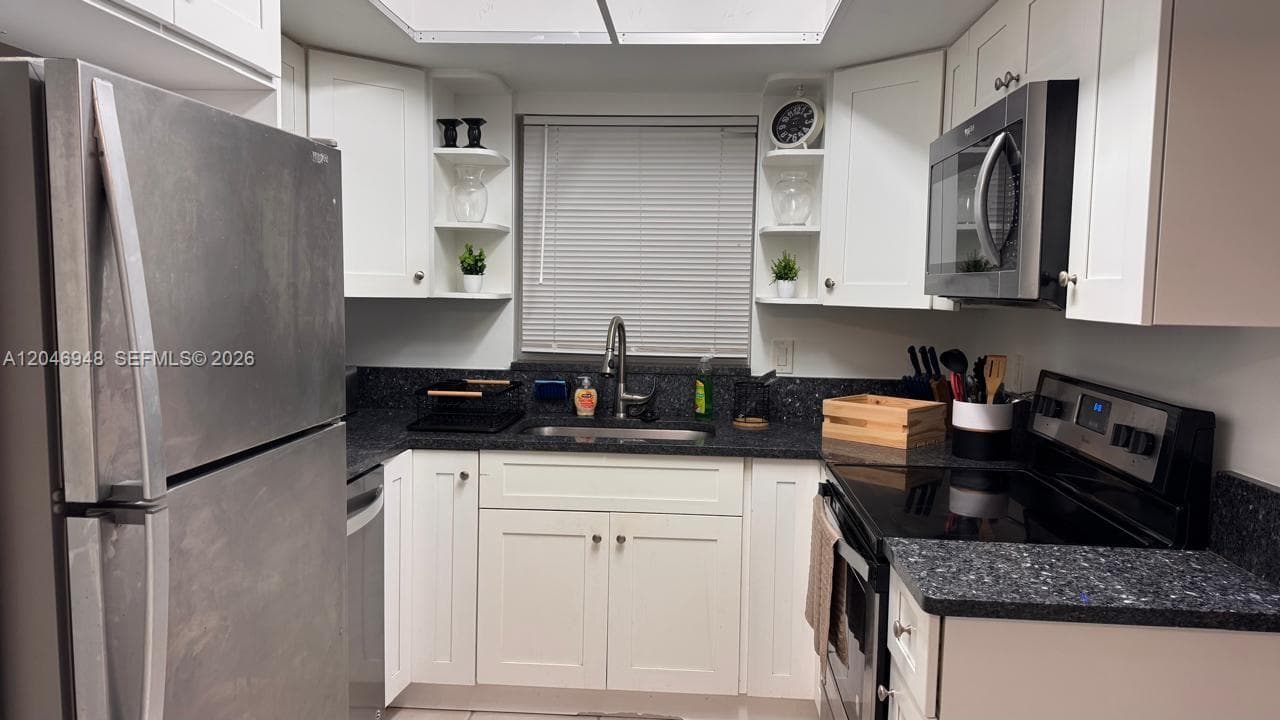 1750 S Ocean Blvd 304E photo 7