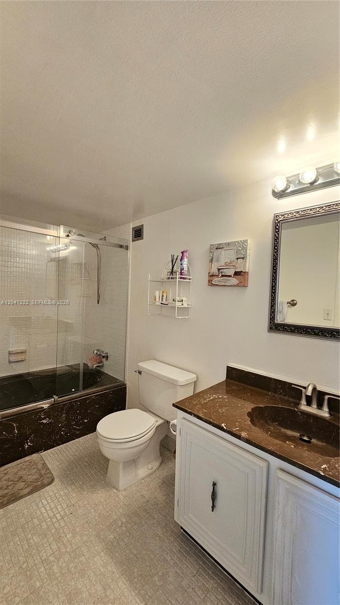 800 Parkview Dr 912 photo 11