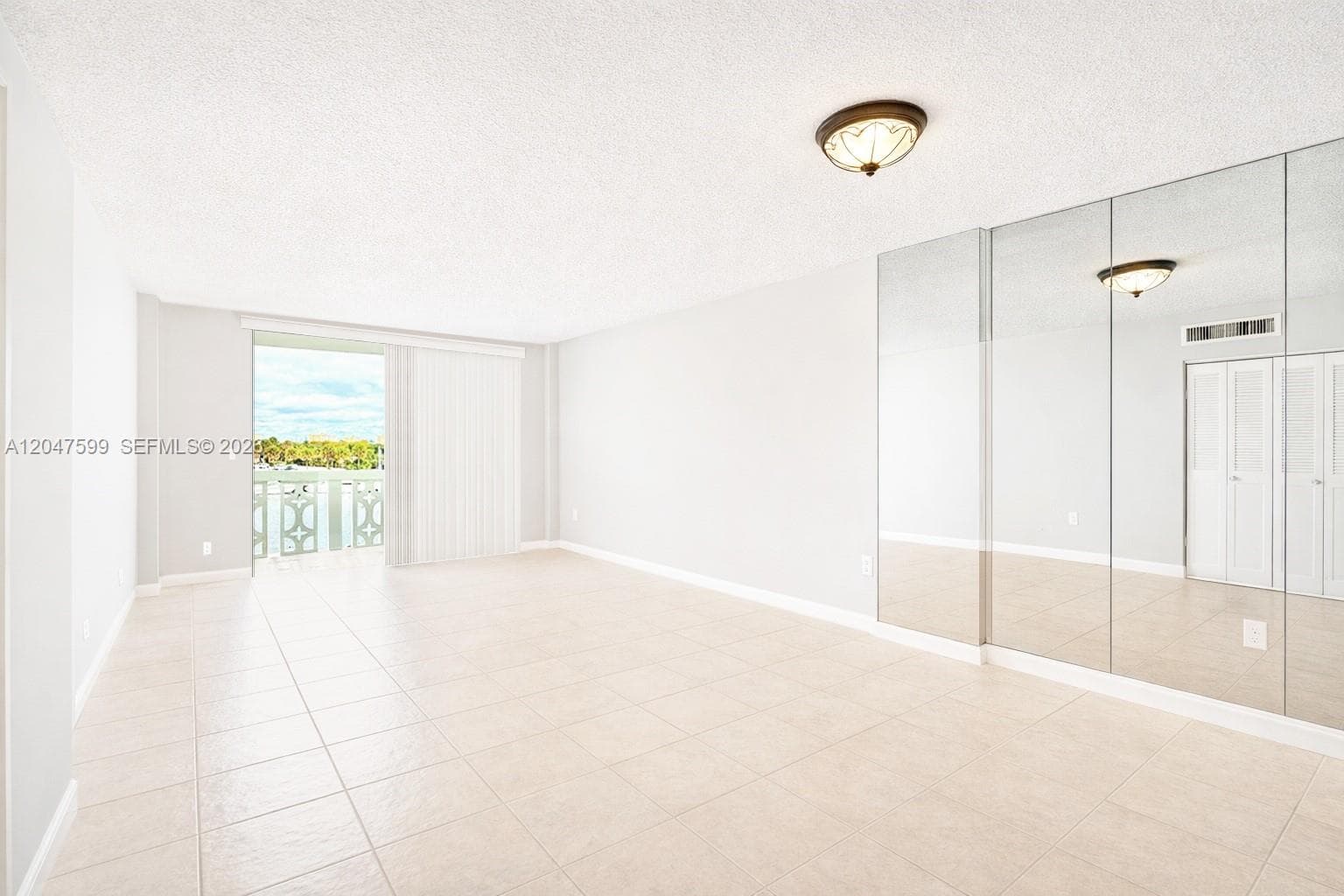 13155 Ixora Ct 310 photo 2