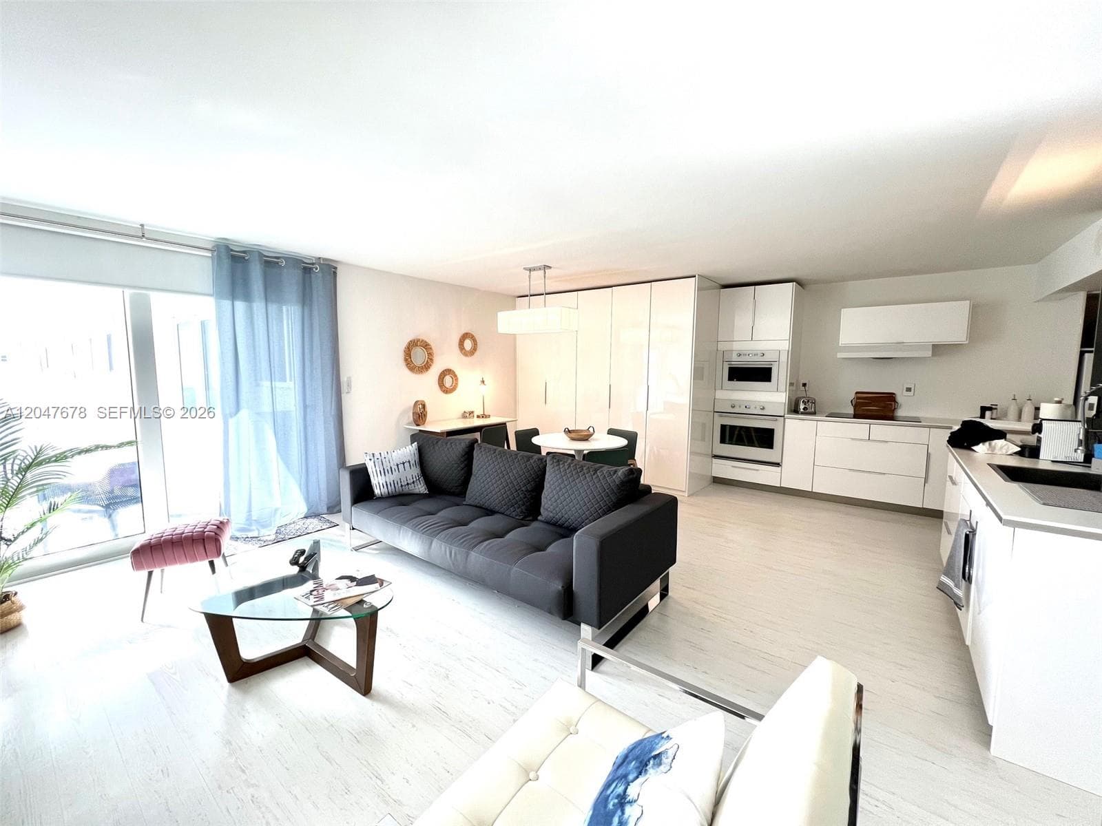 345 Ocean Dr 525 photo 3