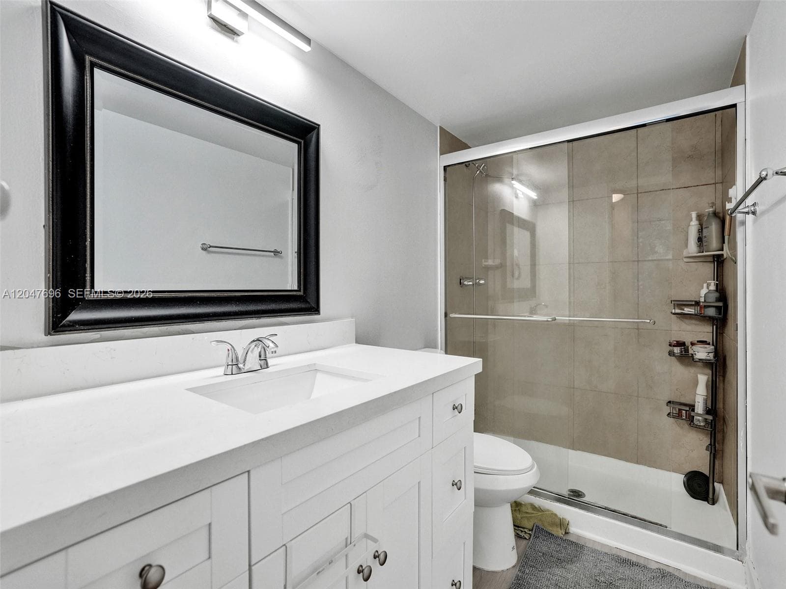 800 Parkview Dr 131 photo 21
