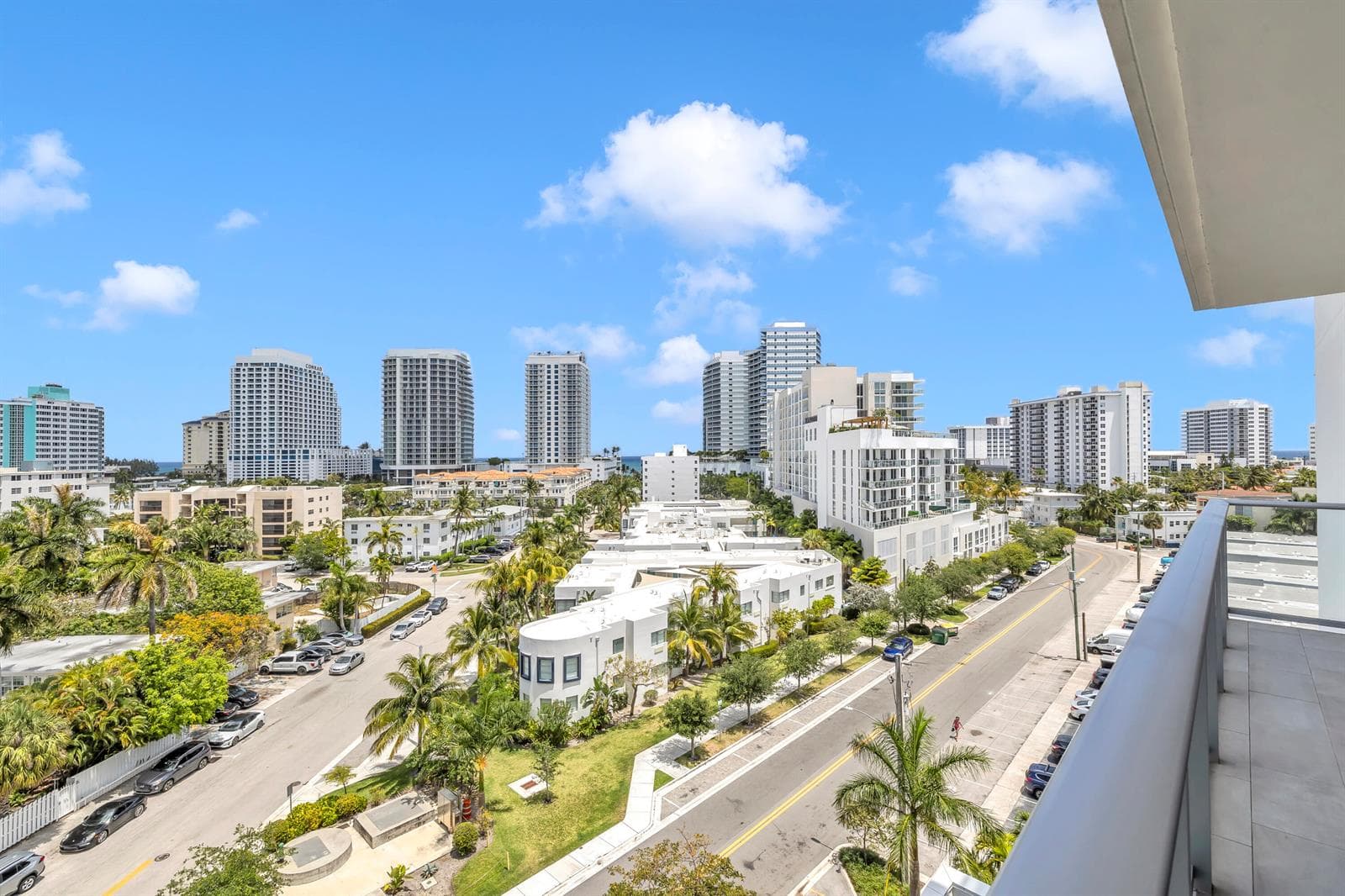 435 Bayshore Drive 602 photo 19