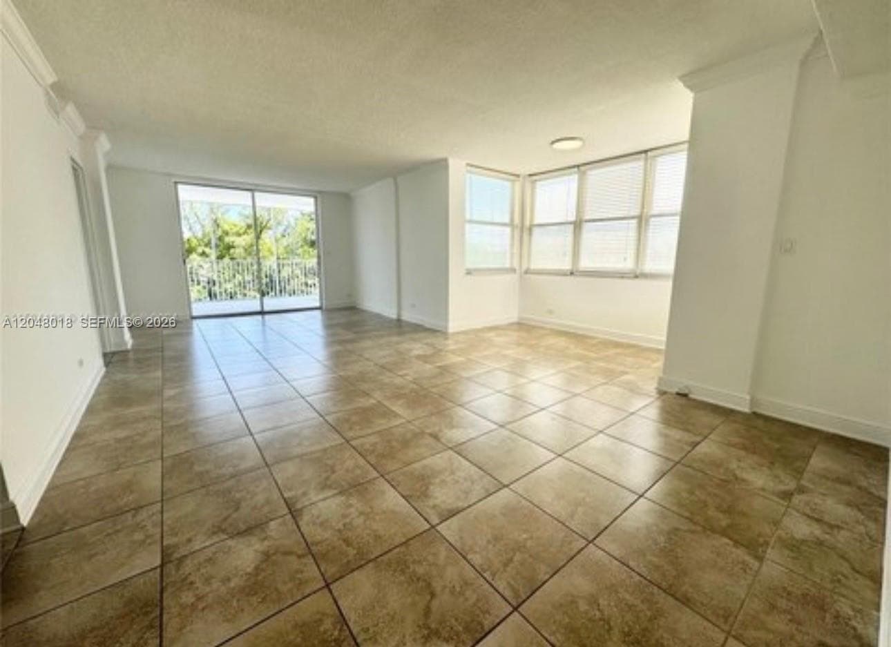 3660 NE 166th St 315 photo 6