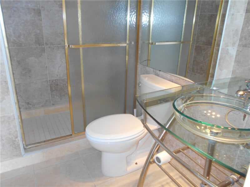 2801 NE 183rd Street 1112w photo 9