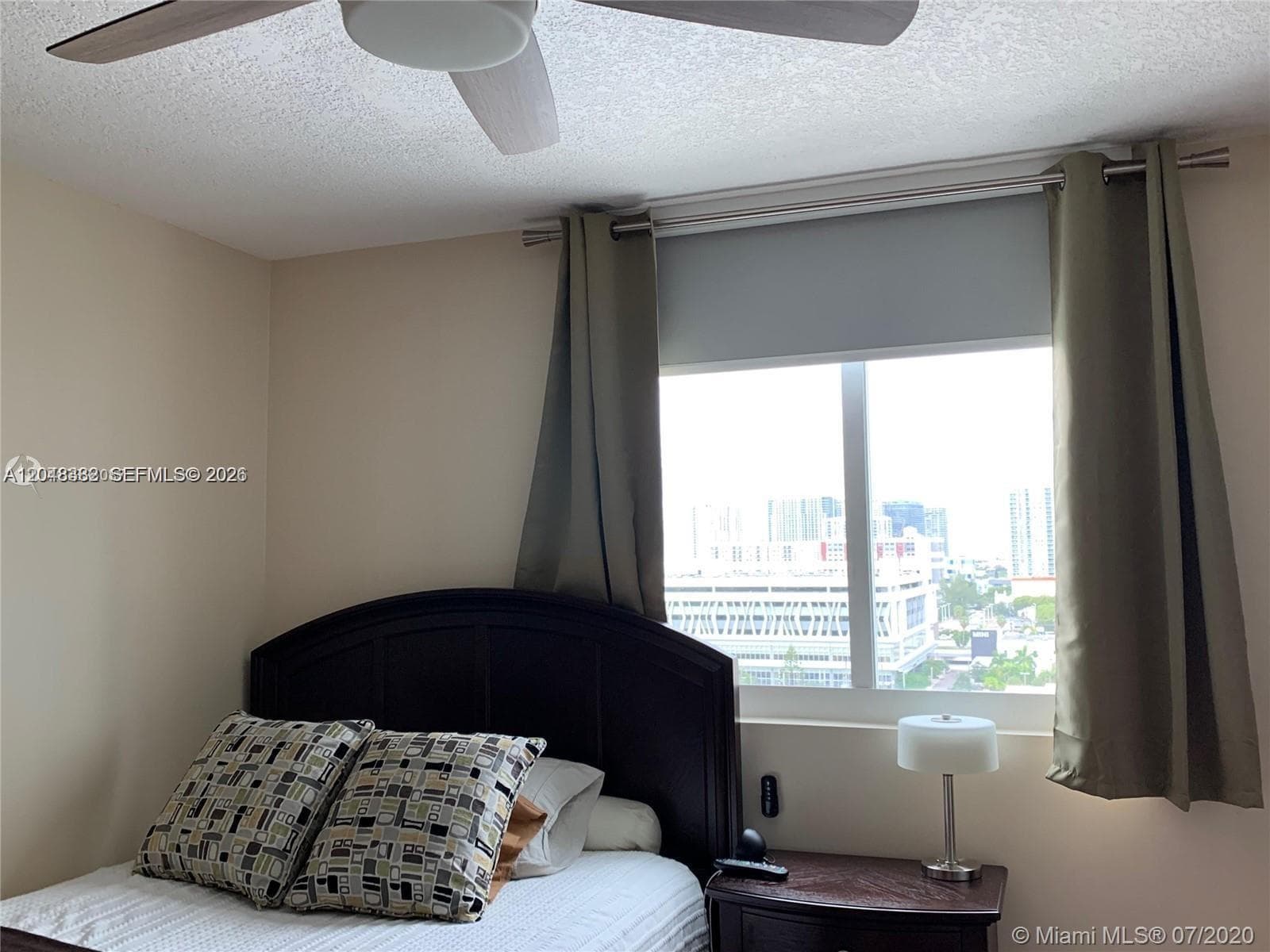 275 NE 18th St 1109 photo 4