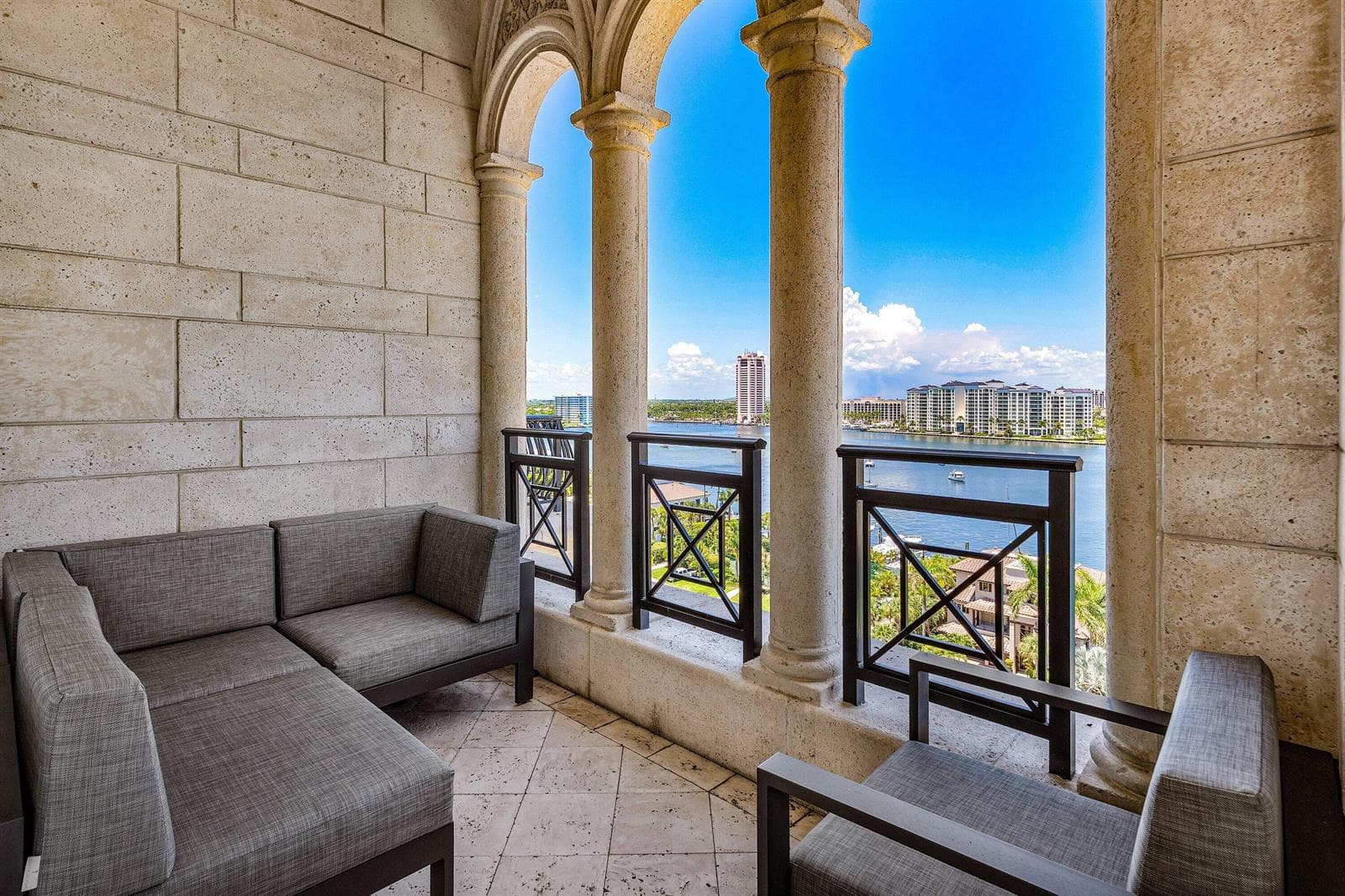 400 S Ocean Boulevard Ph2 photo 23