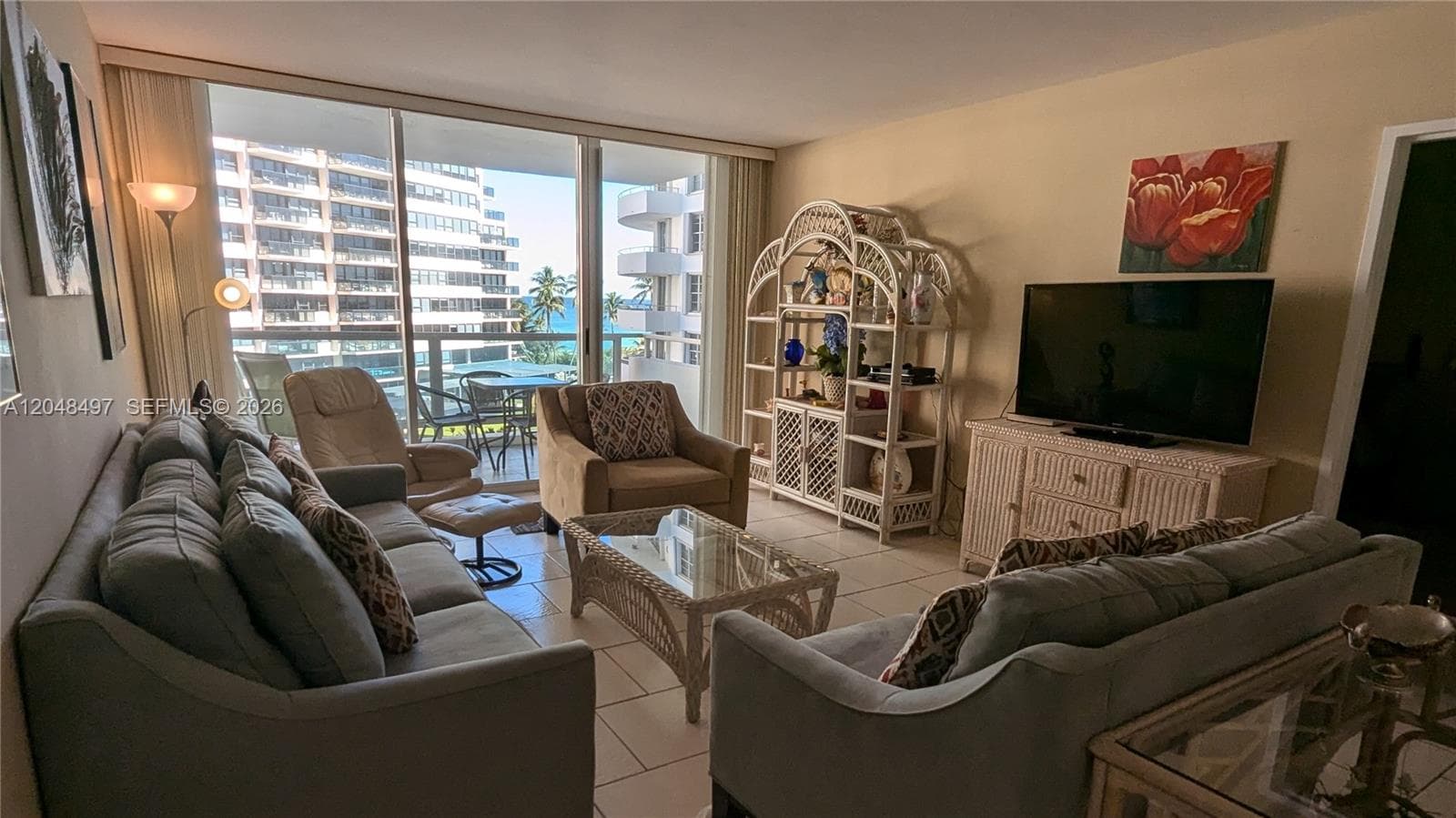 5161 Collins Ave 602 photo 4