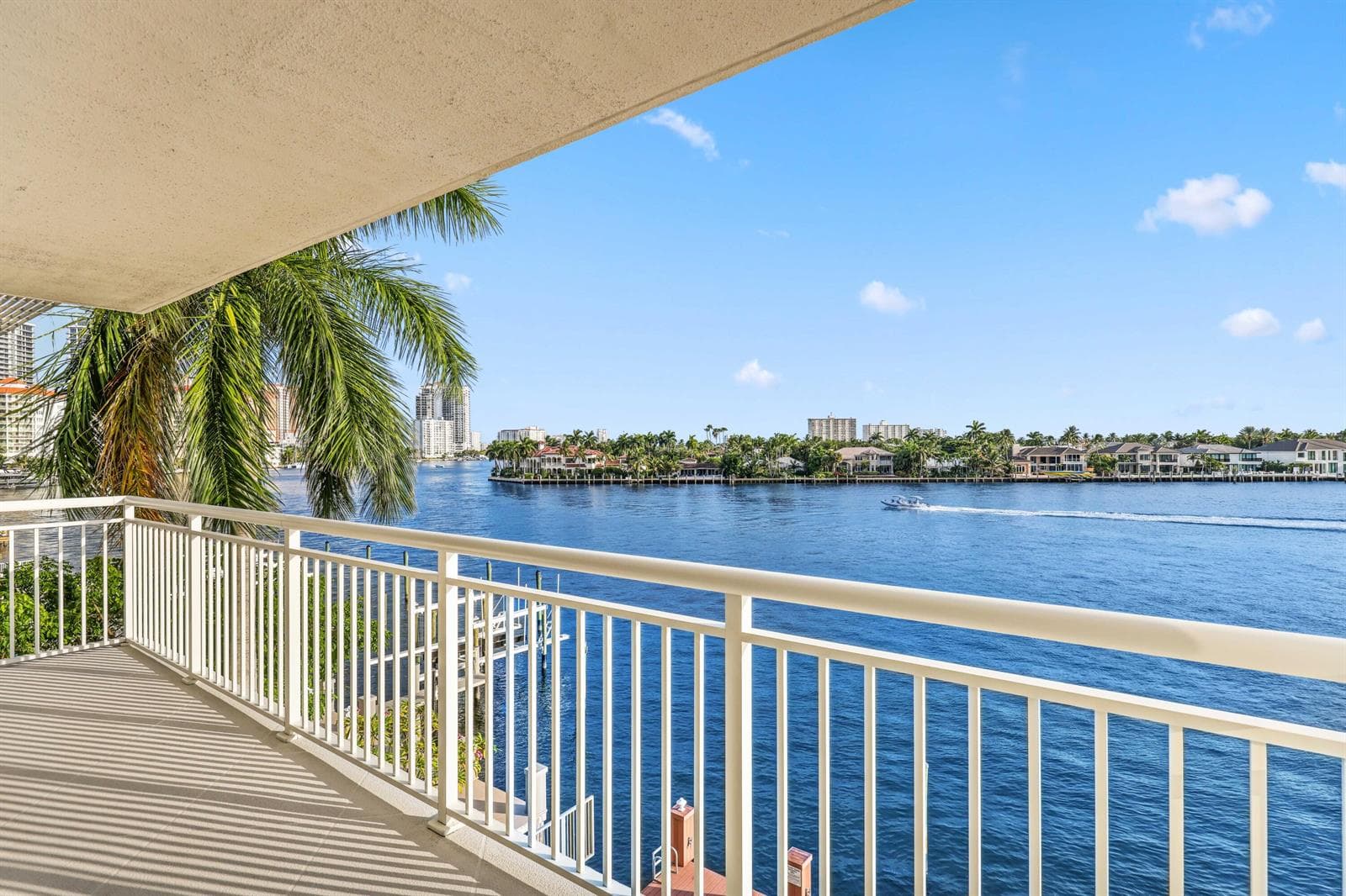 511 Bayshore Drive 401 photo 10