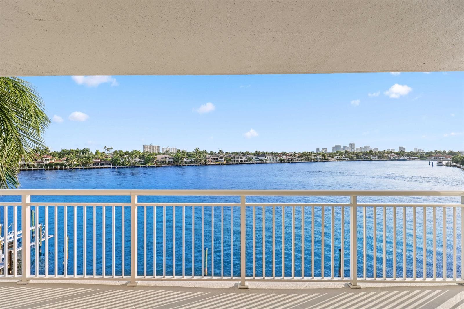 511 Bayshore Drive 401 photo 13