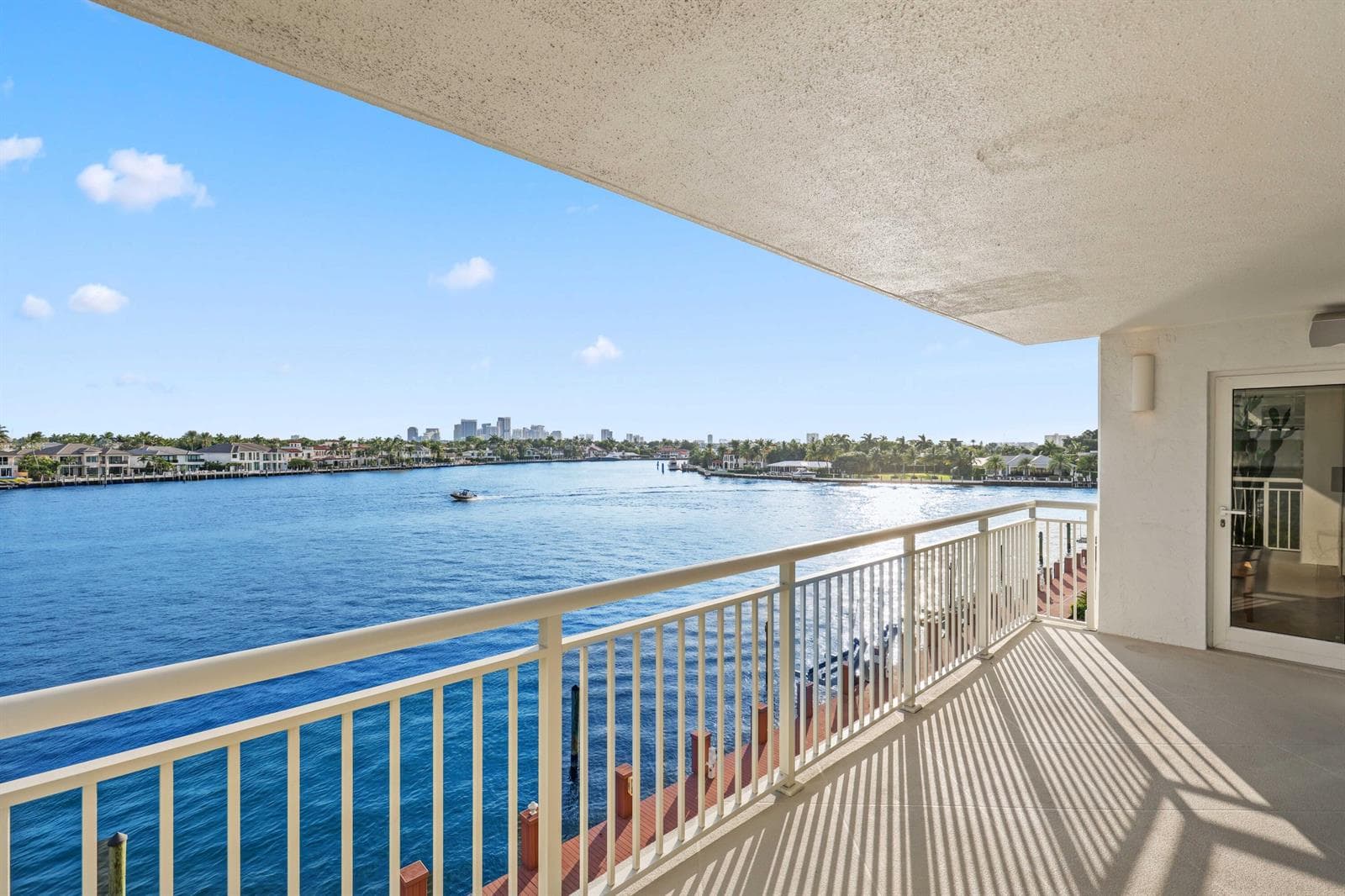 511 Bayshore Drive 401 photo 18