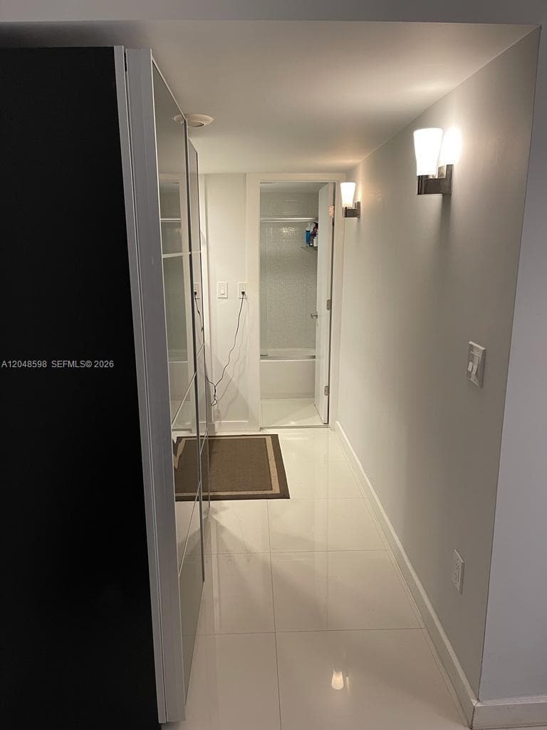5701 Collins Ave 1411 photo 7