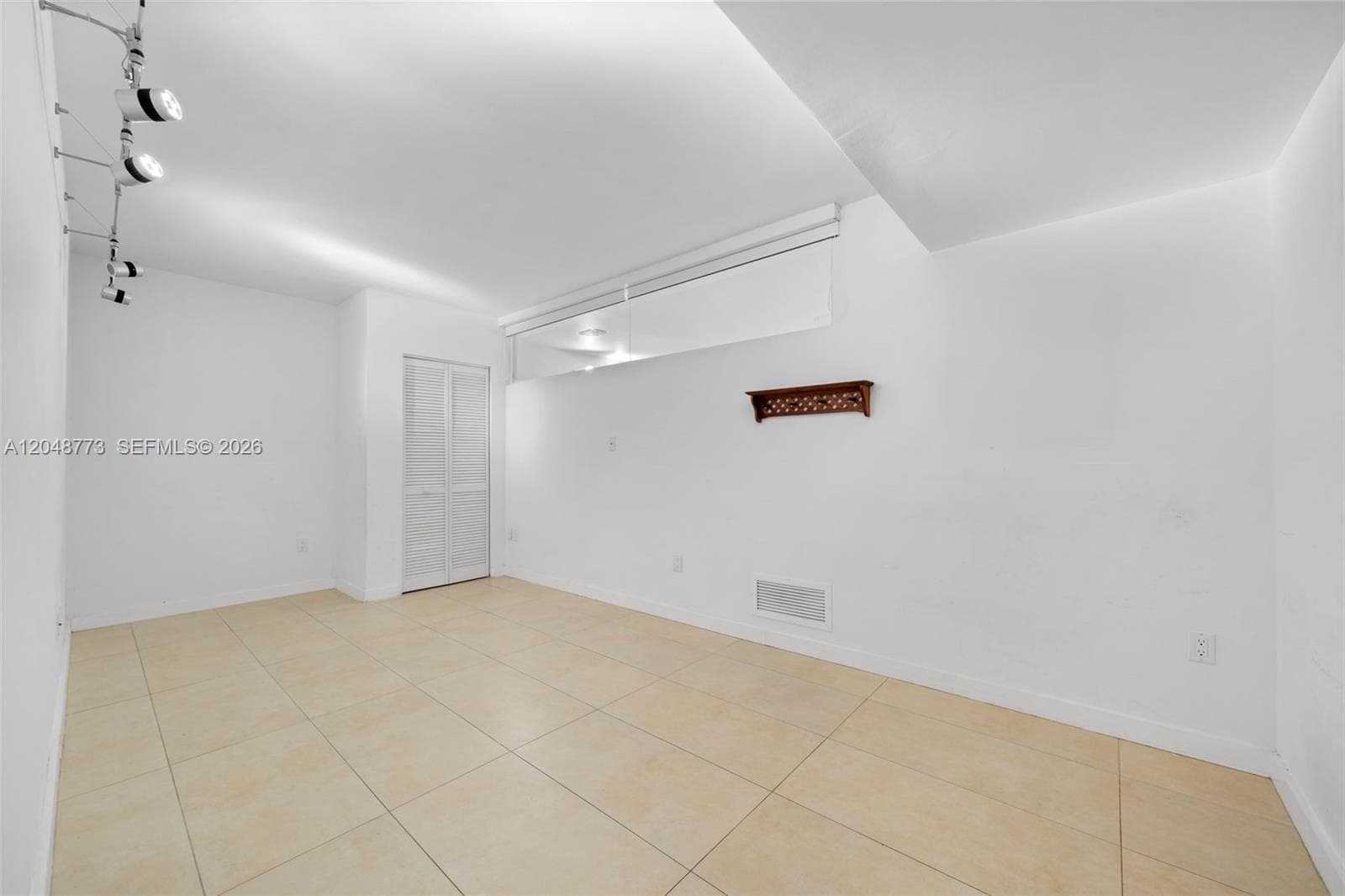 181 Crandon Blvd 301 photo 14