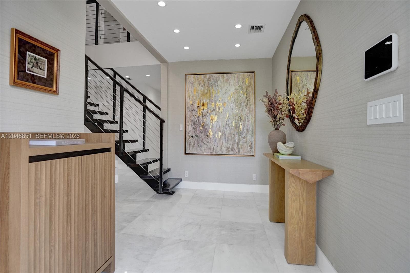 113 Holiday Dr photo 12