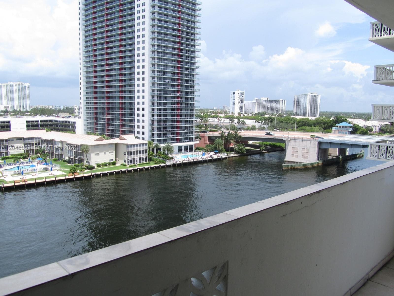 1833 S Ocean Dr 911 photo 12