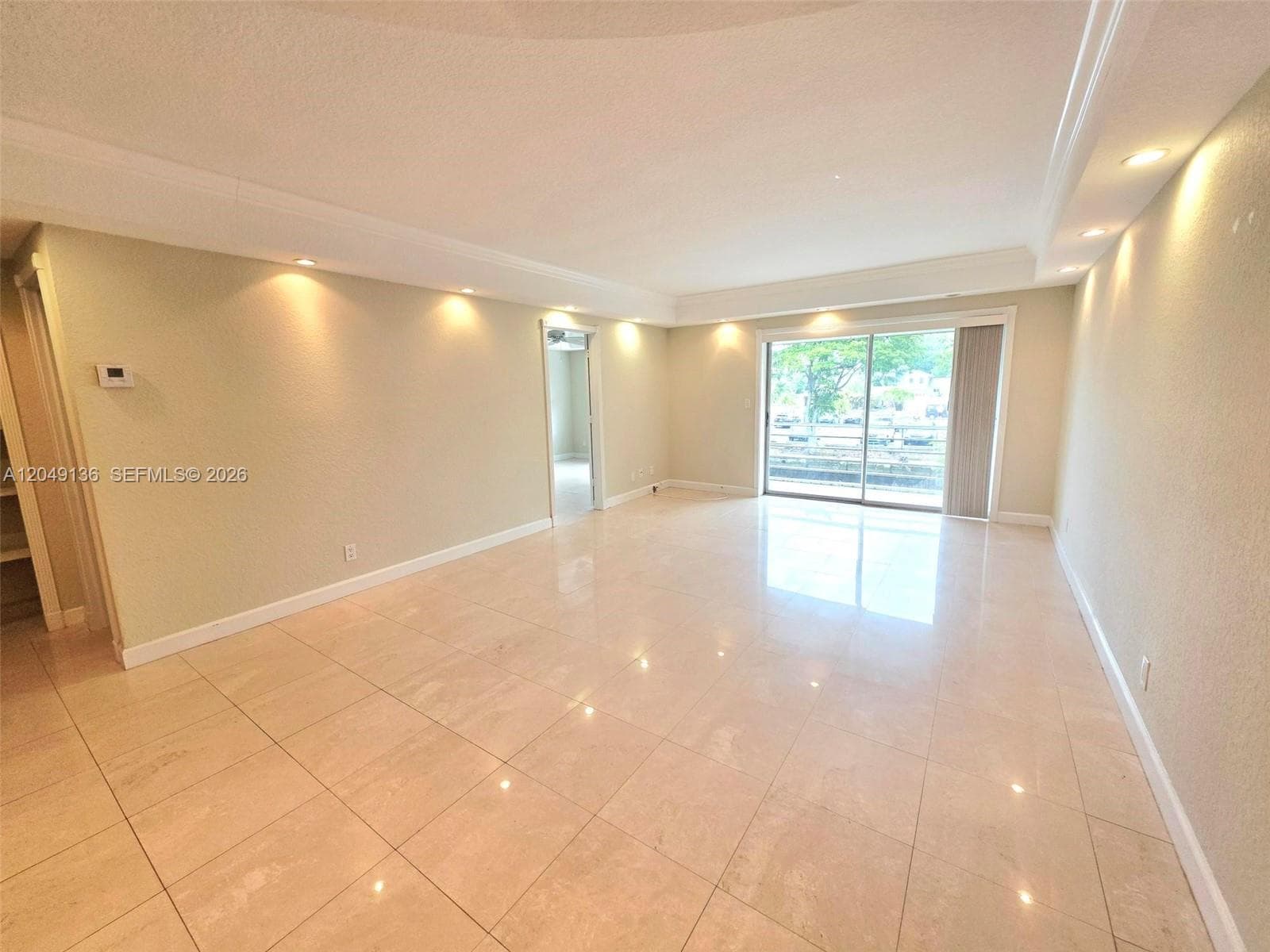 1400 NE 57th Ct 202 photo 7