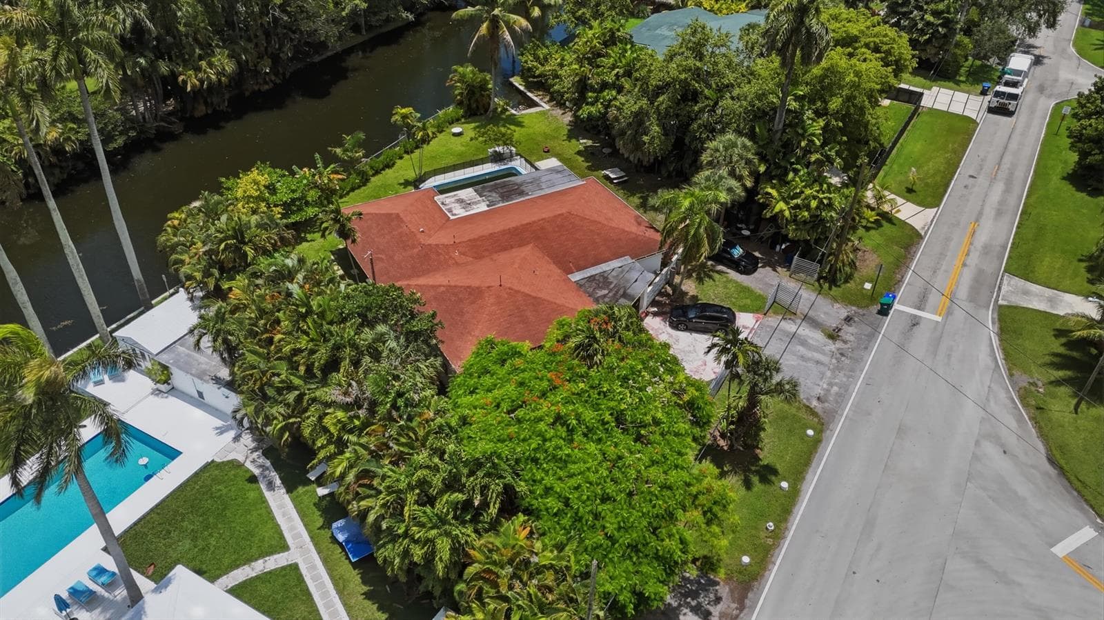 11401 W Biscayne Canal Road photo 12