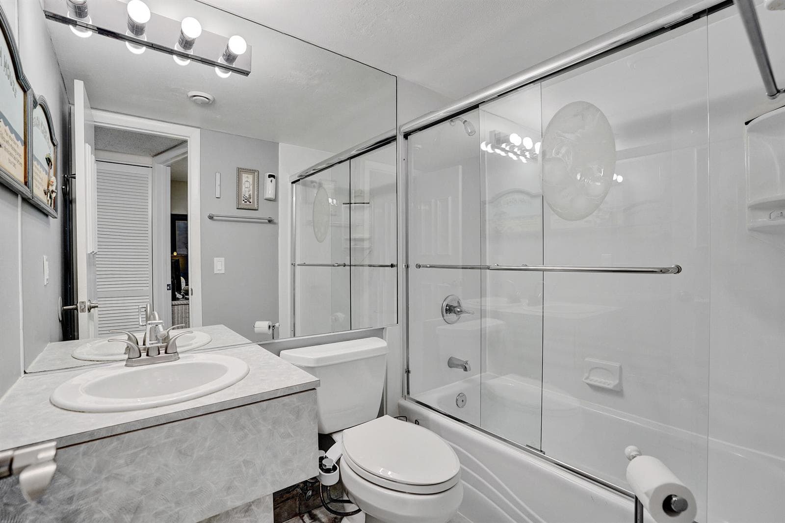 1391 S Ocean Boulevard photo 22