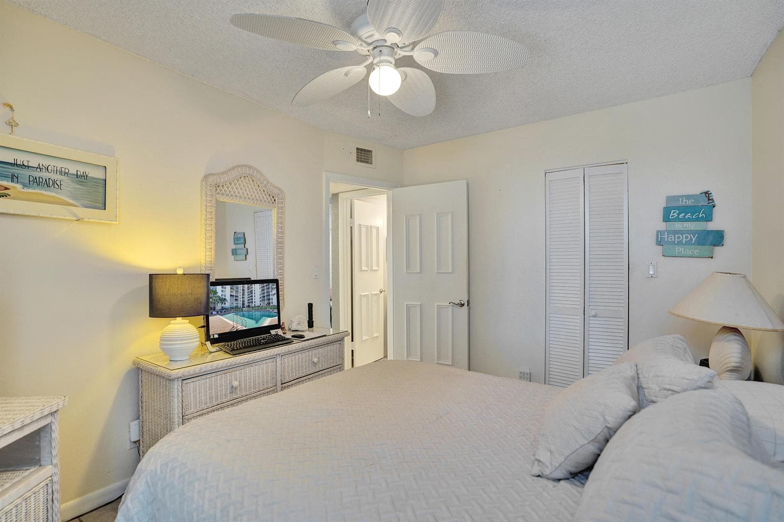1391 S Ocean Boulevard photo 25