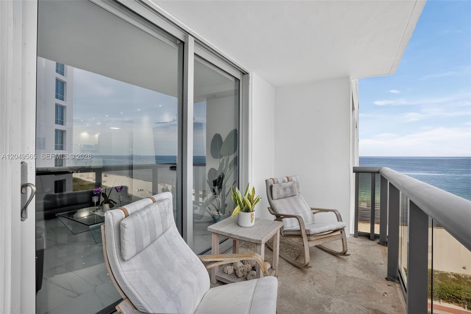 6039 Collins Ave 1624 photo 10