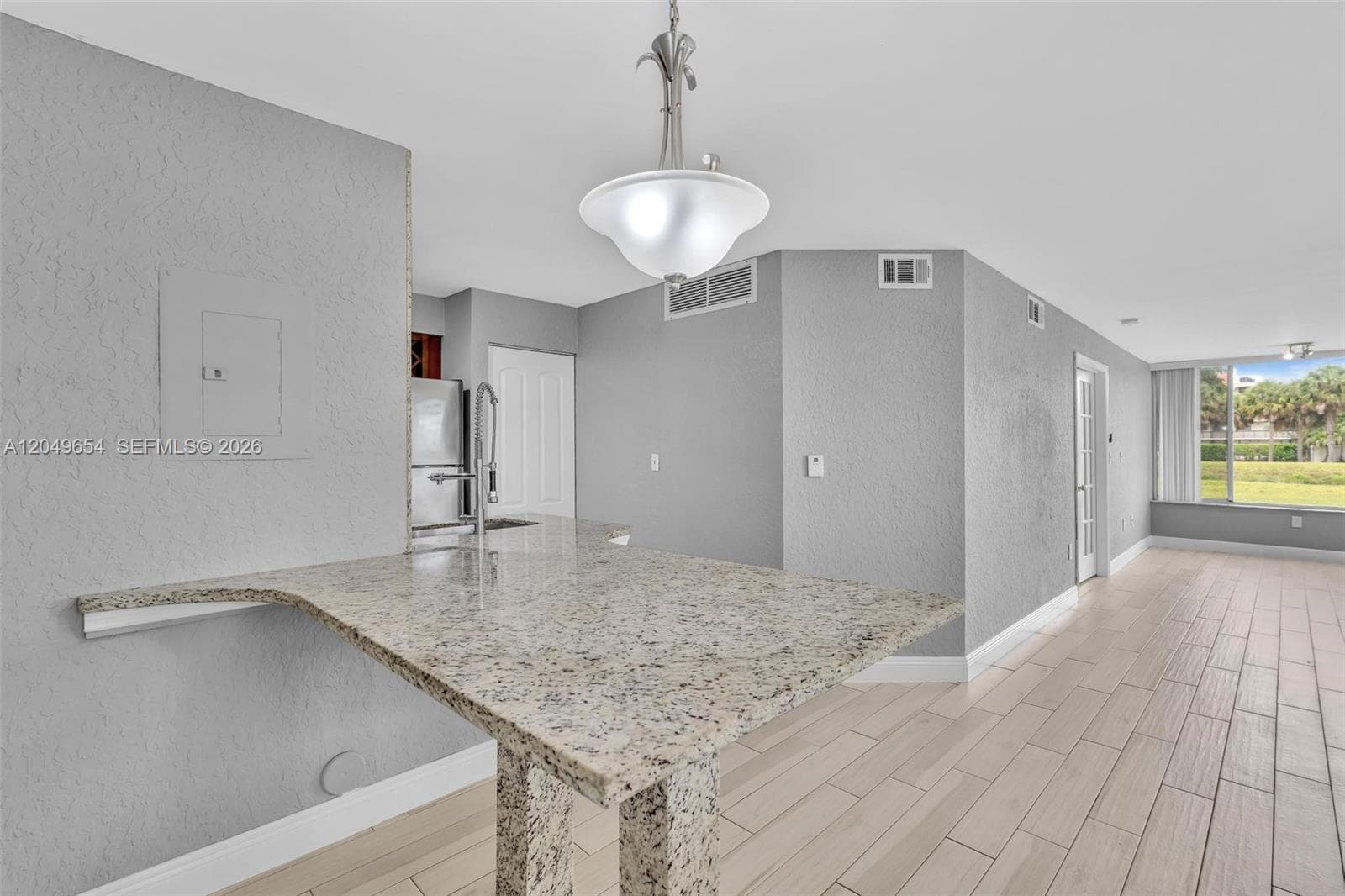 2851 N Oakland Forest Dr 111 photo 5