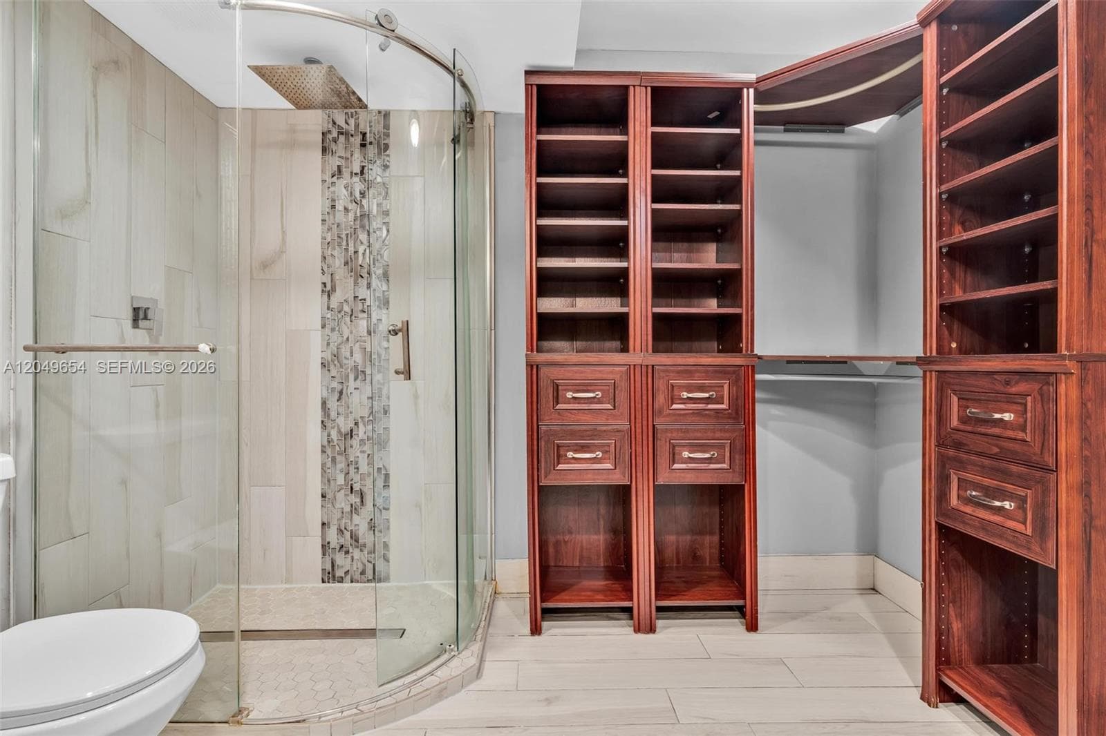 2851 N Oakland Forest Dr 111 photo 15