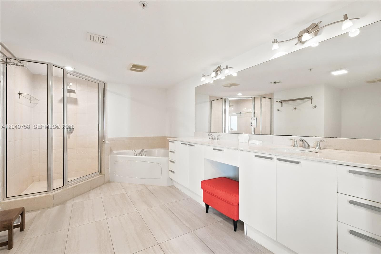 16699 Collins Ave 1604 photo 9