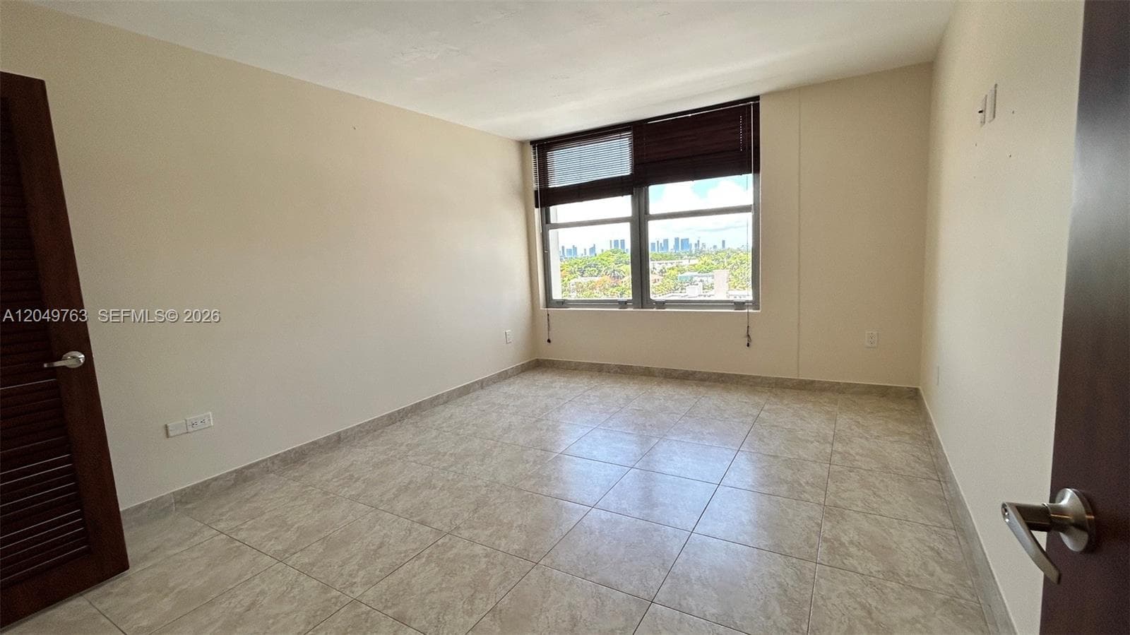 2899 Collins Ave 938 photo 8