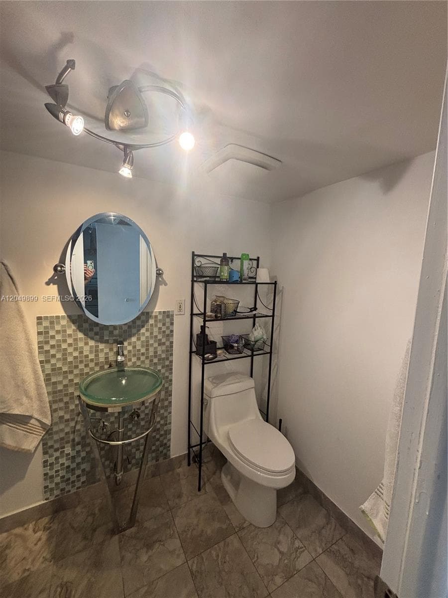 6450 Collins Ave 1207 photo 9