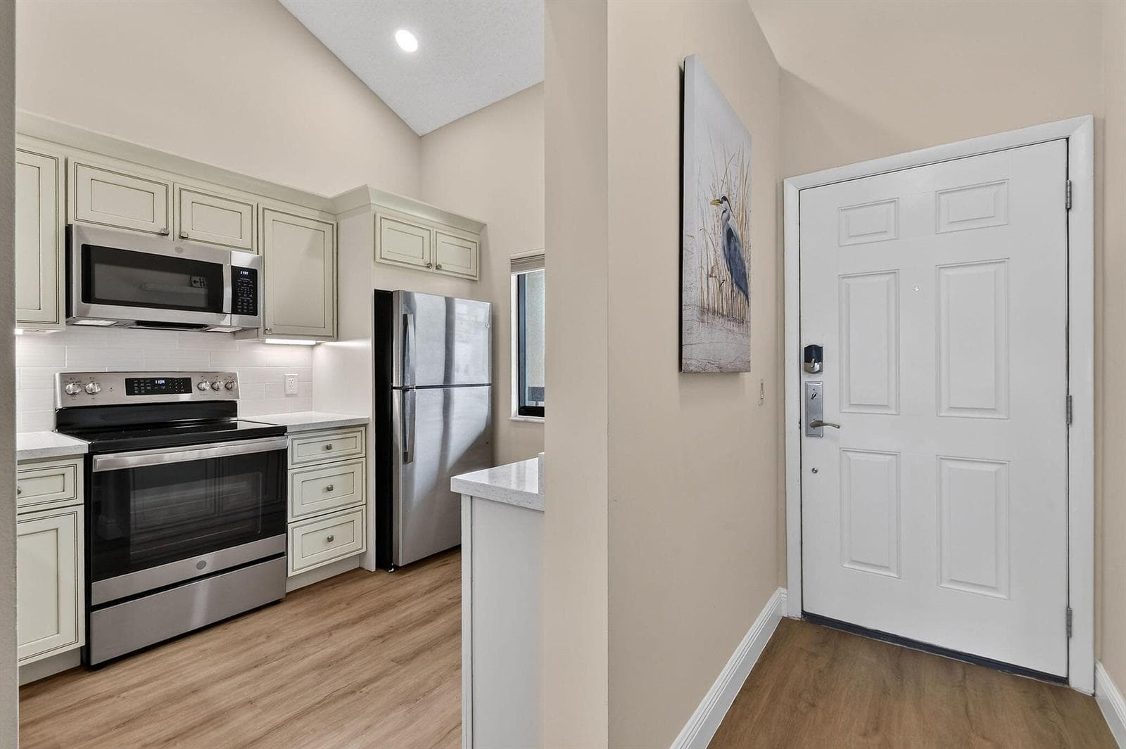 201 Ocean Bluffs Boulevard 5010 photo 4