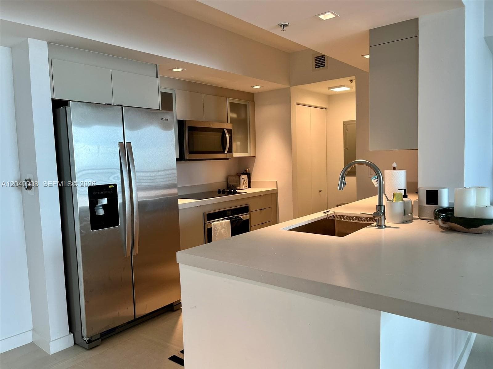 335 S Biscayne Blvd 4207 photo 11