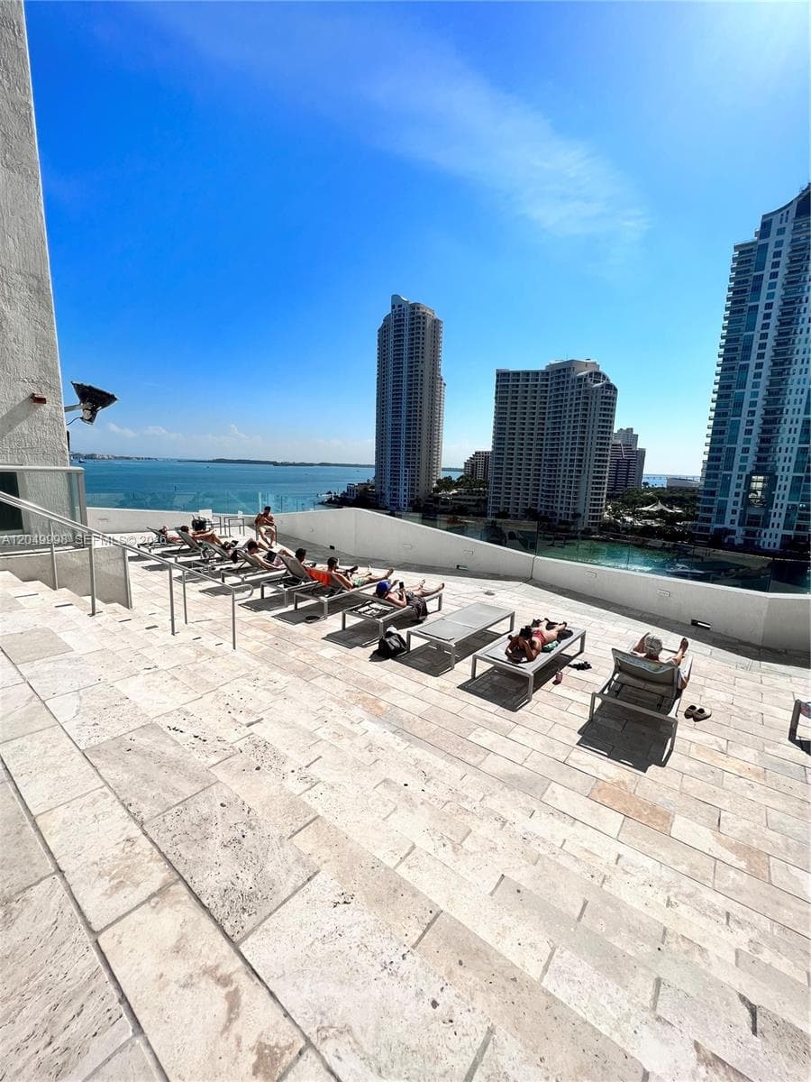 335 S Biscayne Blvd 4207 photo 25