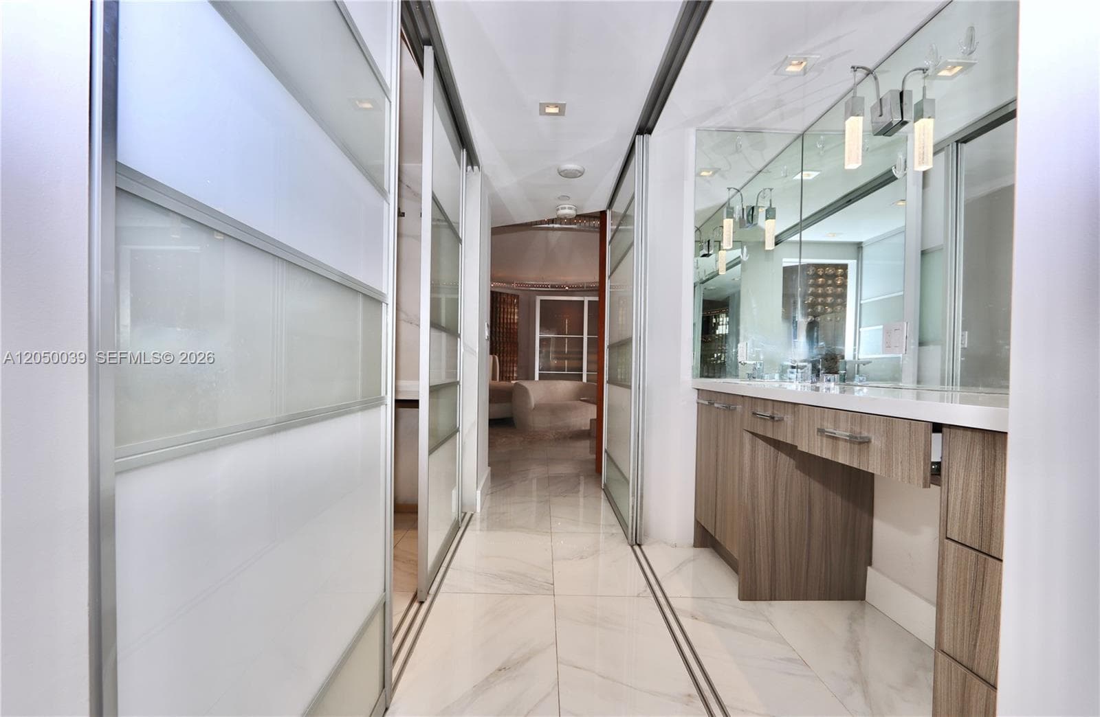 3000 Island Blvd 1603 photo 20
