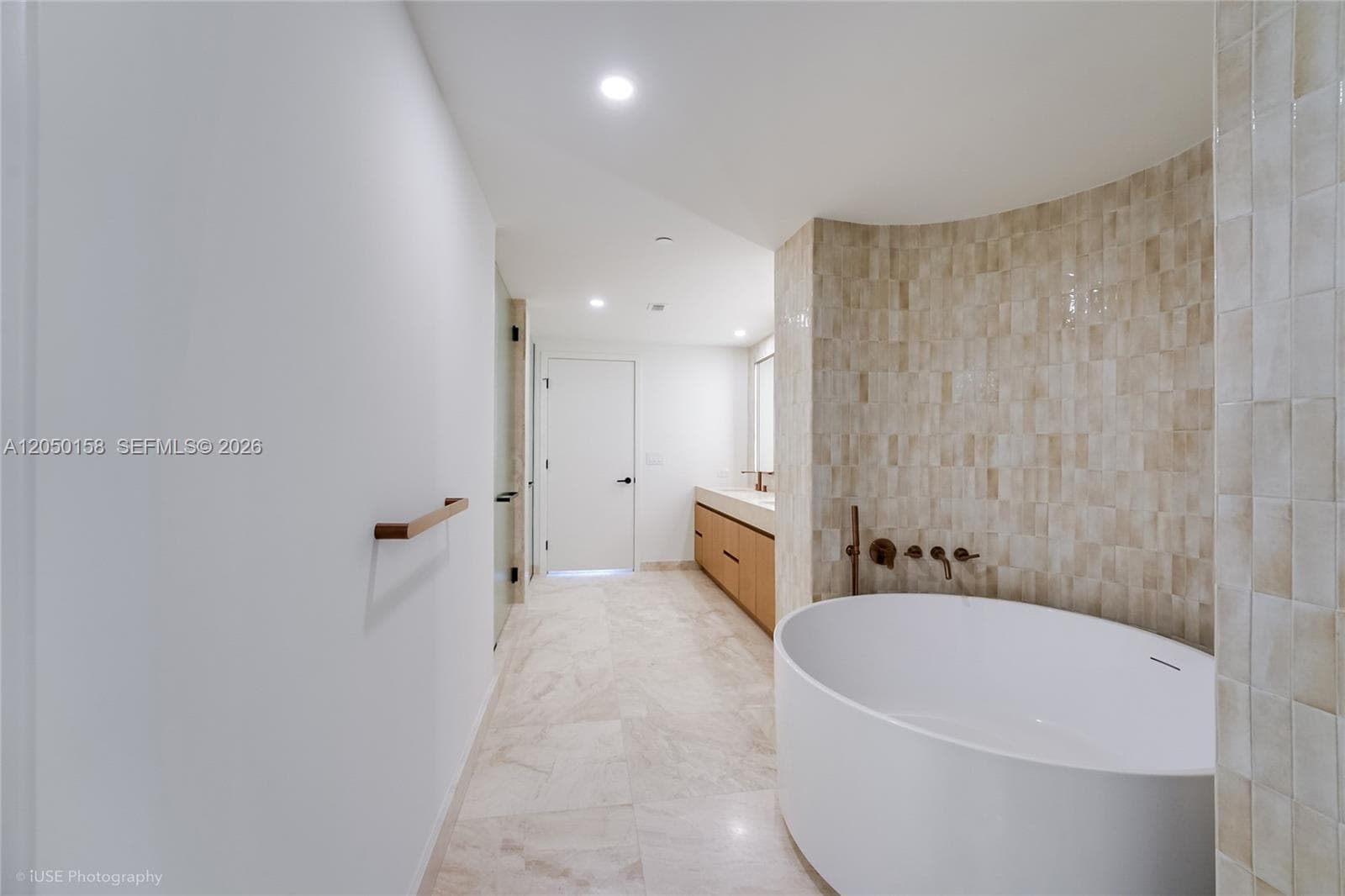1176 97th St 406 photo 20