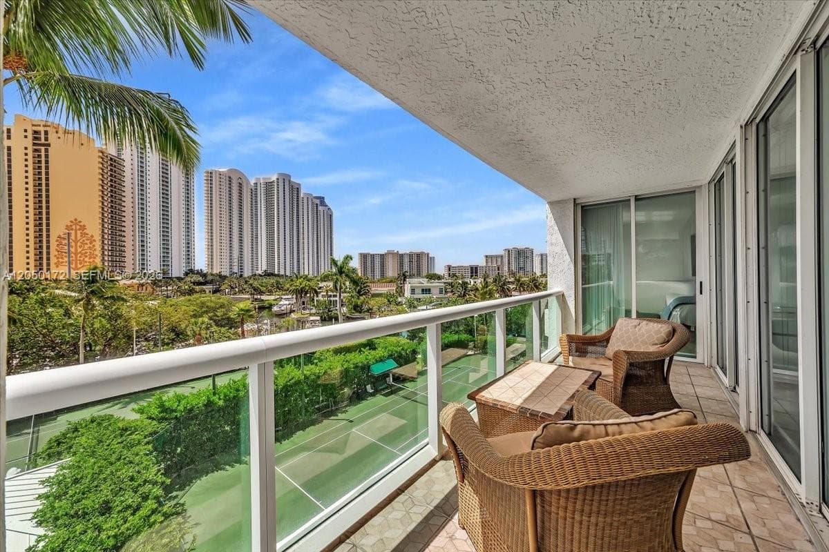 16400 Collins Ave 342 photo 15