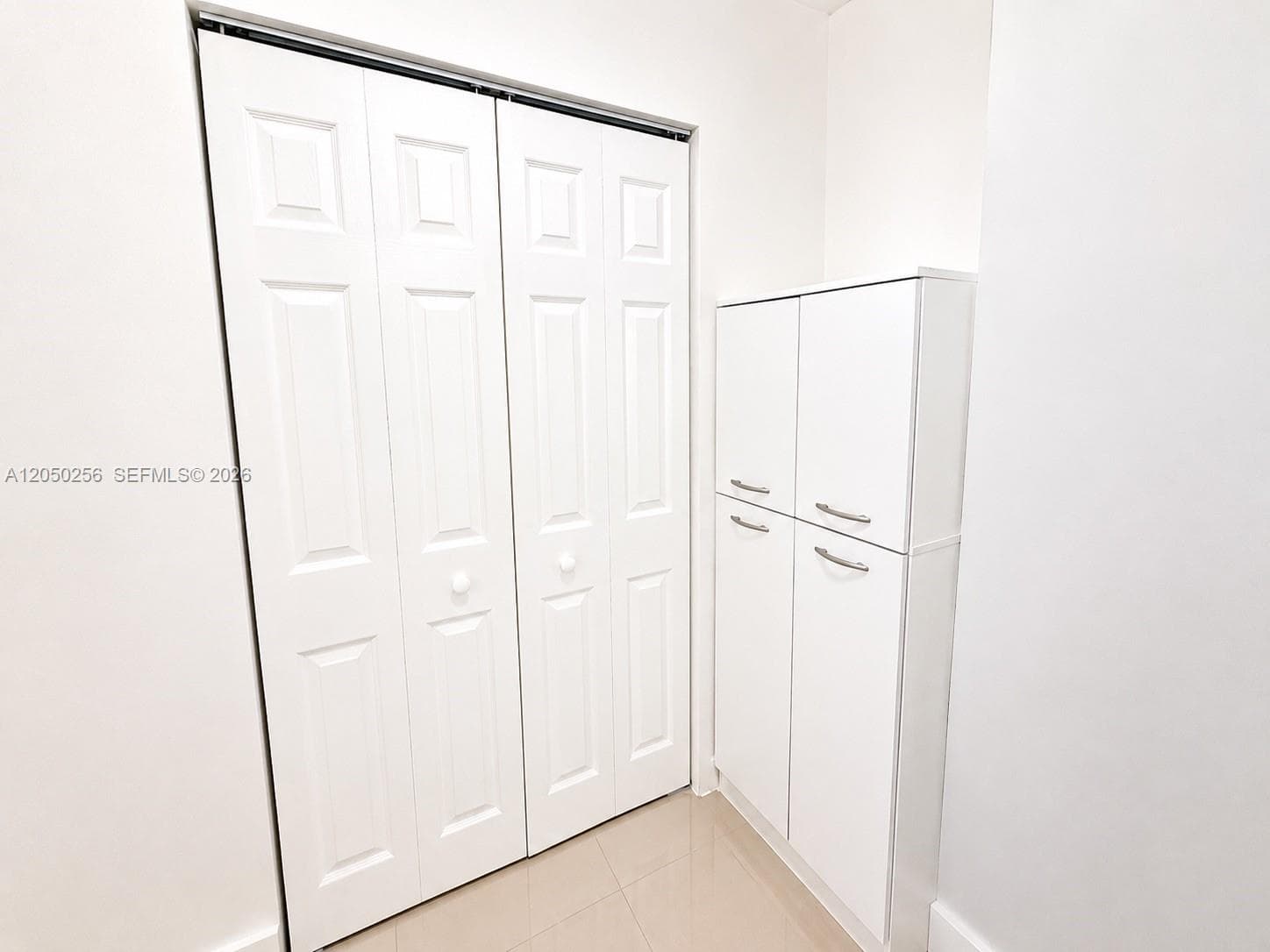 1865 S Ocean Dr 8I photo 11