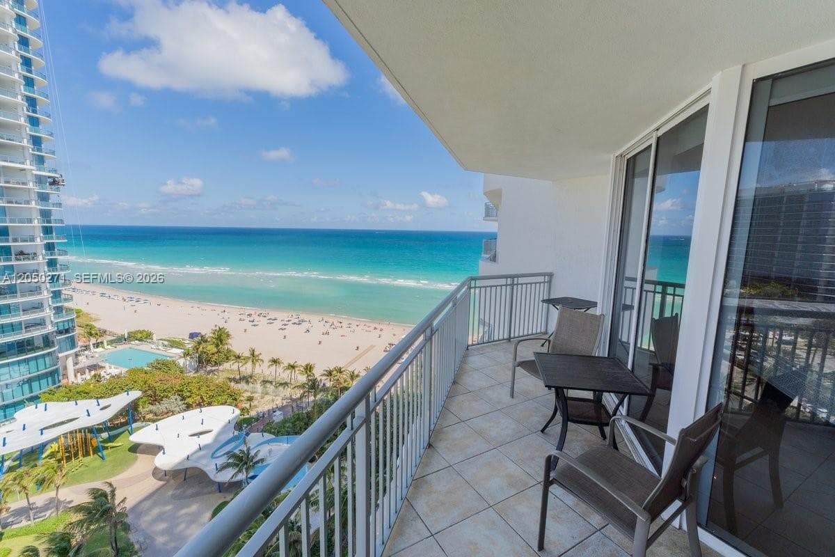 17375 Collins Ave 1506 photo 3