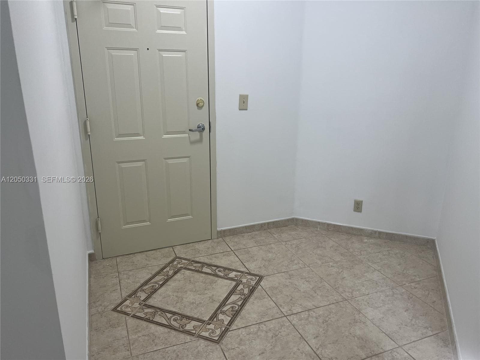 8816 Collins Ave 105 photo 4