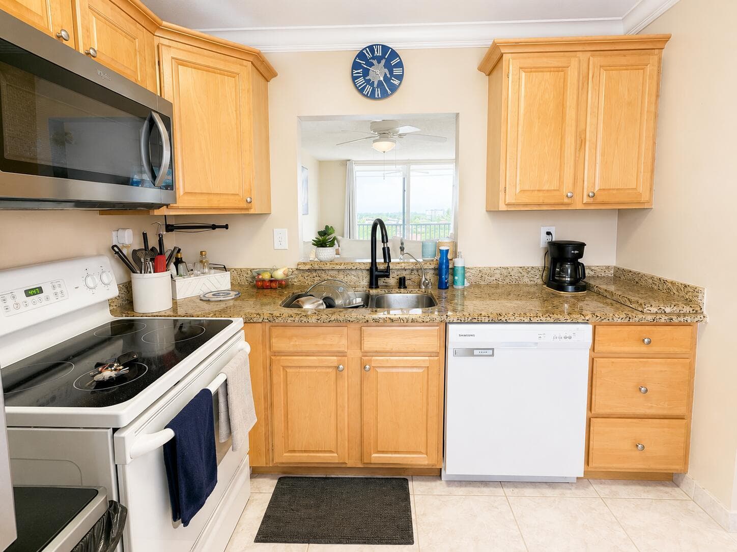 1391 S Ocean Boulevard 807 photo 8