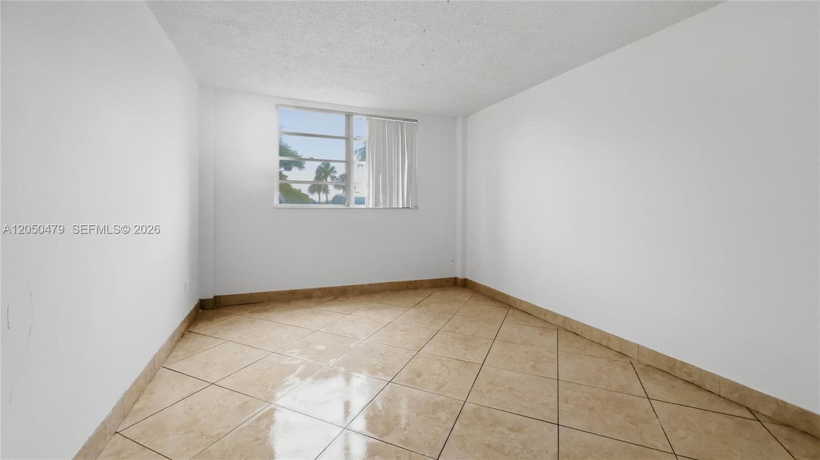 16450 Miami Dr 103 photo 15